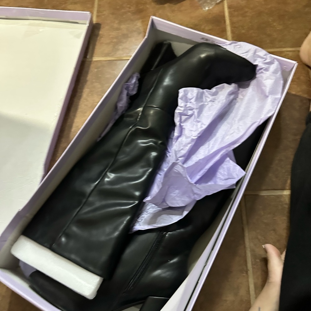 Madden Girl William Black Knee-High Boots - Picture 9 of 9